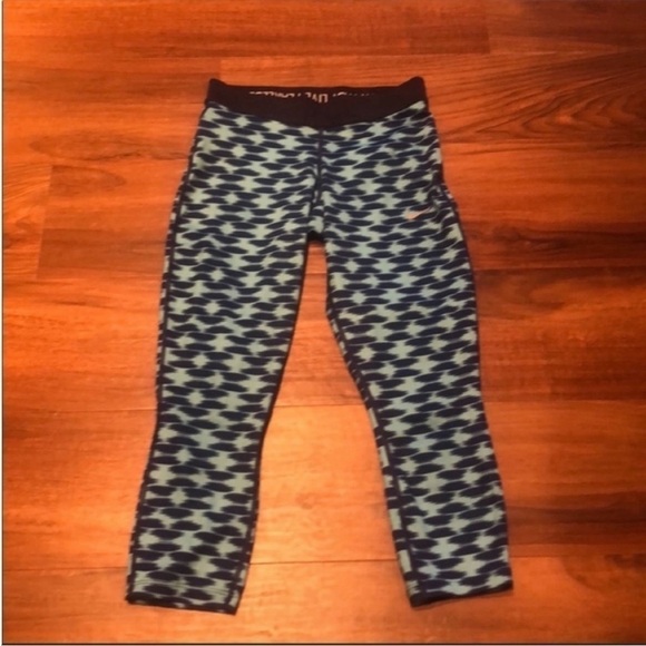 Nike Dri-Fit Size XS Running Sporty Athletic Activewear Leggings - Picture 3 of 10